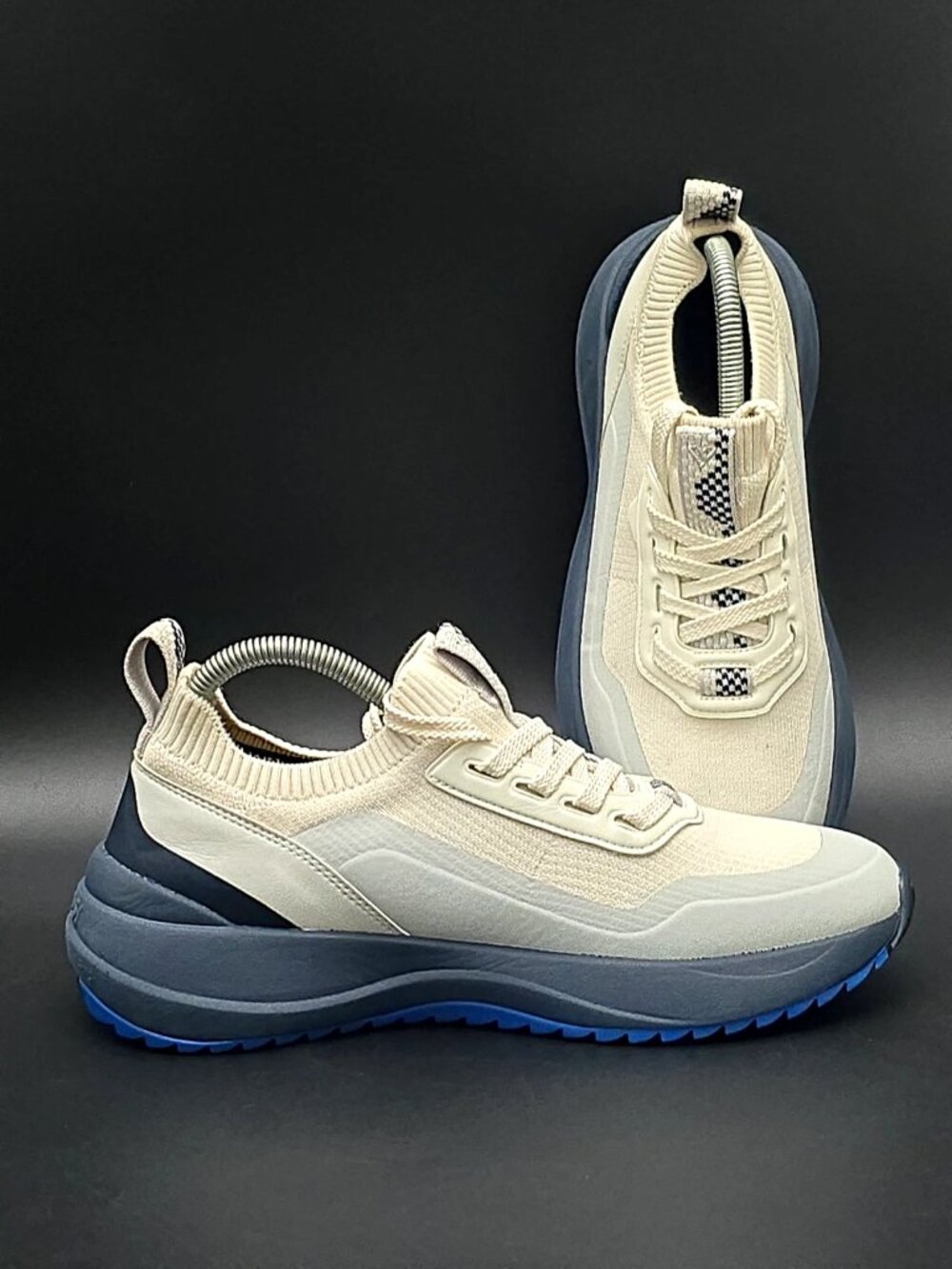 Vessi Stormburst White Blue Waterproof Low Top Lace Up Sneakers Women's Size 8